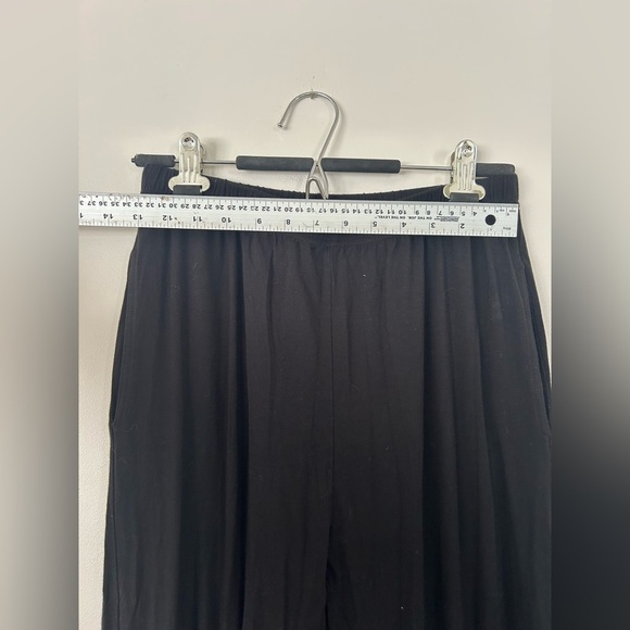 Duck Duck Goose Women’s Lounge Bottoms Small Black - Picture 2 of 6